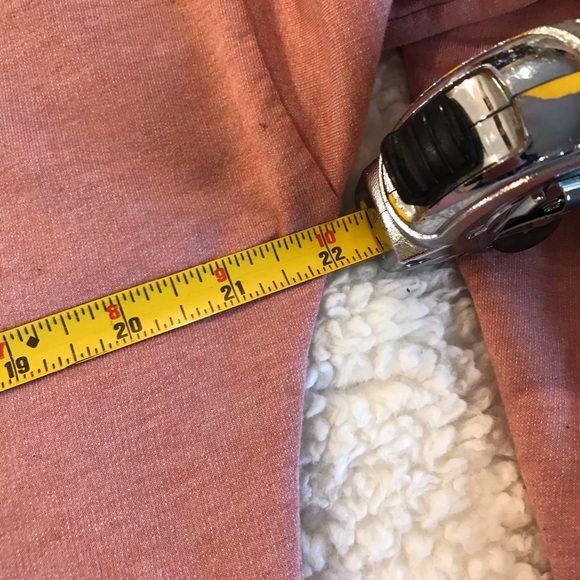 Annabelle Dusty Rose Embroidered Shoulder Cutout Blouse oversized Size Small - Picture 14 of 16